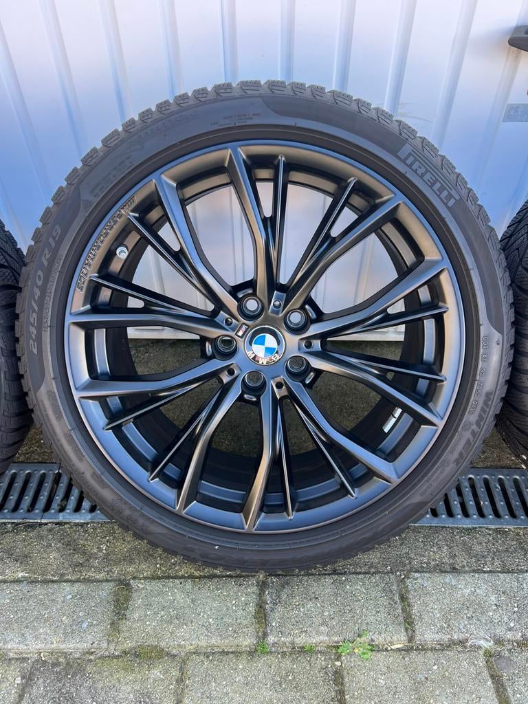 Orginele BMW 5 Serie & 8 Serie Velgen 19inch M+S Banden 8MM, Pneu(s), Pneus hiver, 245 mm, 19 pouces