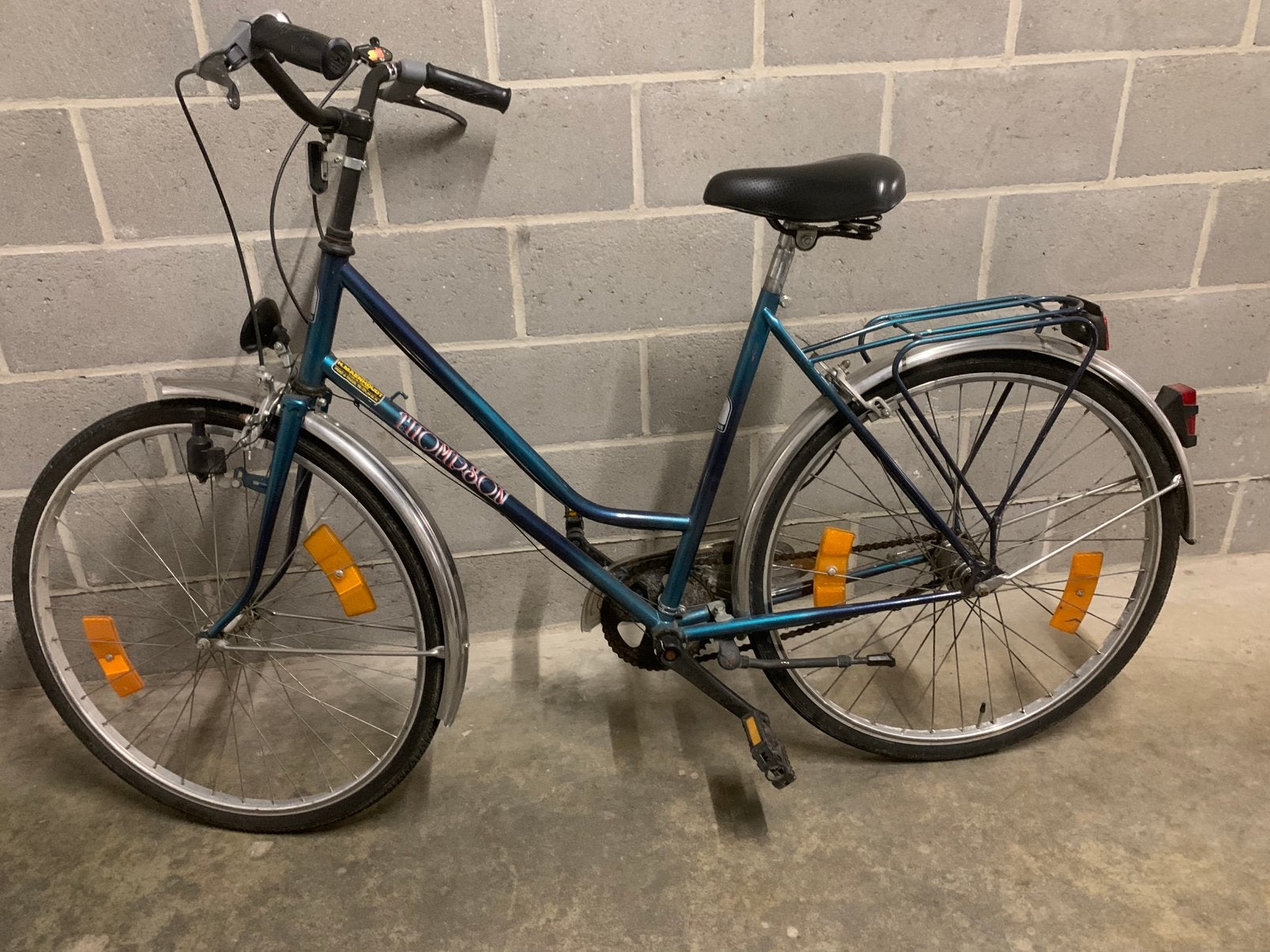 Velo dame Thompson, Enlèvement