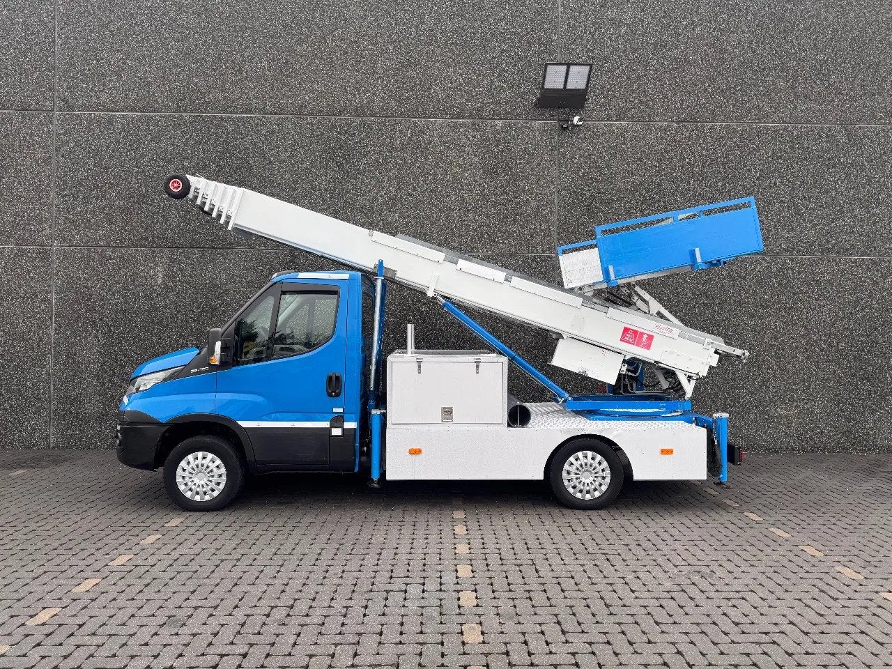 Iveco Daily 35-120 KLAAS HV29/4.5M 3600HRS, Autos, Achat, Euro 6, Entreprise, 116 ch