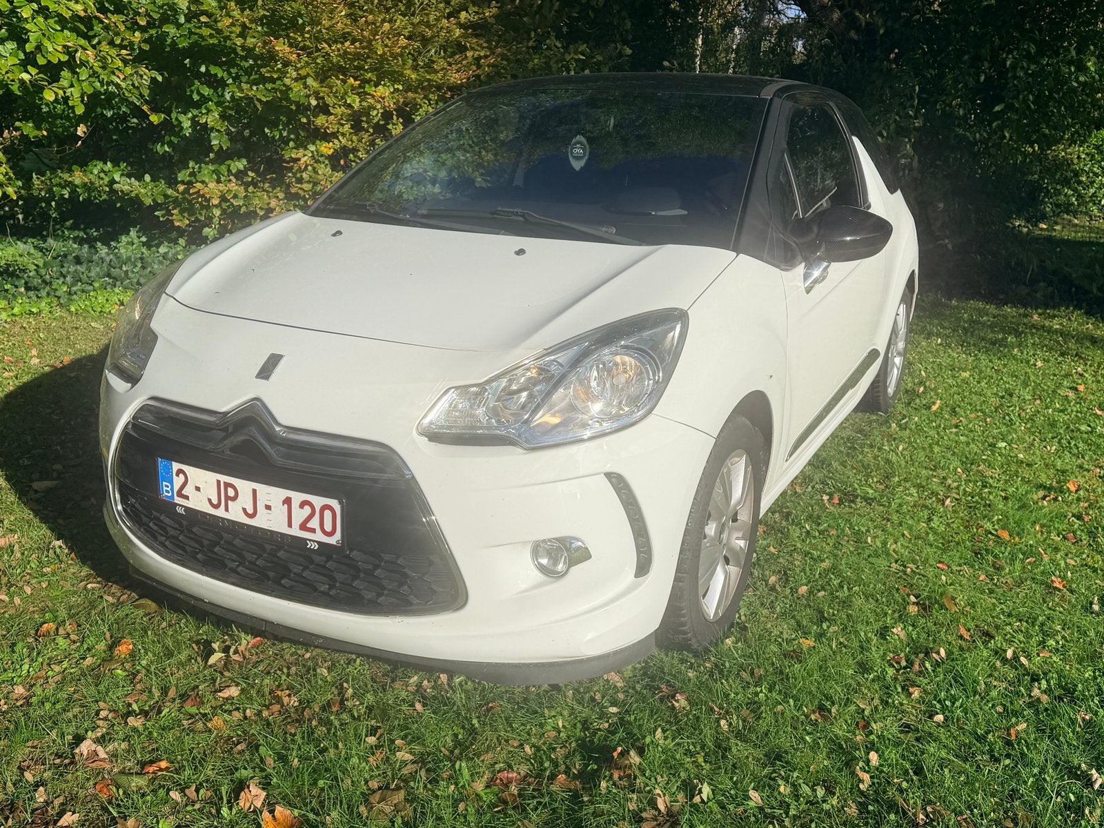 Citroen DS3 1.2L 2015, Auto's, Voorwielaandrijving, Stof, Wit, Radio