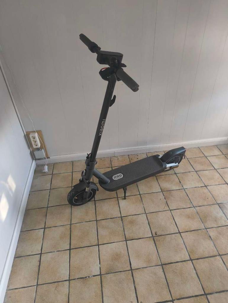 xiaomi mi pro step, Fietsen en Brommers, Steps, Ophalen, Zo goed als nieuw, Elektrische step (E-scooter), Xiaomi