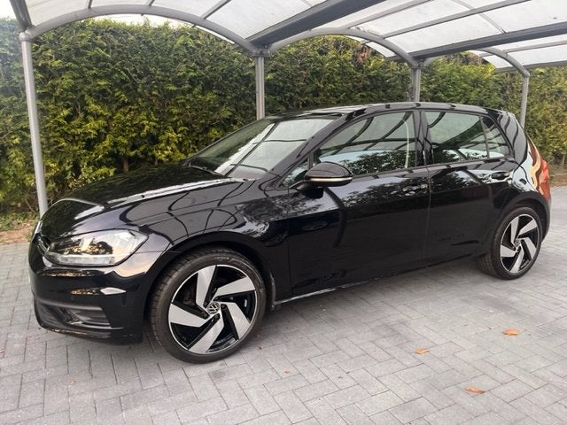 VW Golf TDI 115 PK,Deep Black  camera ,nieuw  12 m Garantie, Autos, Volkswagen, Entreprise, Golf, ABS, Caméra de recul, Phares directionnels