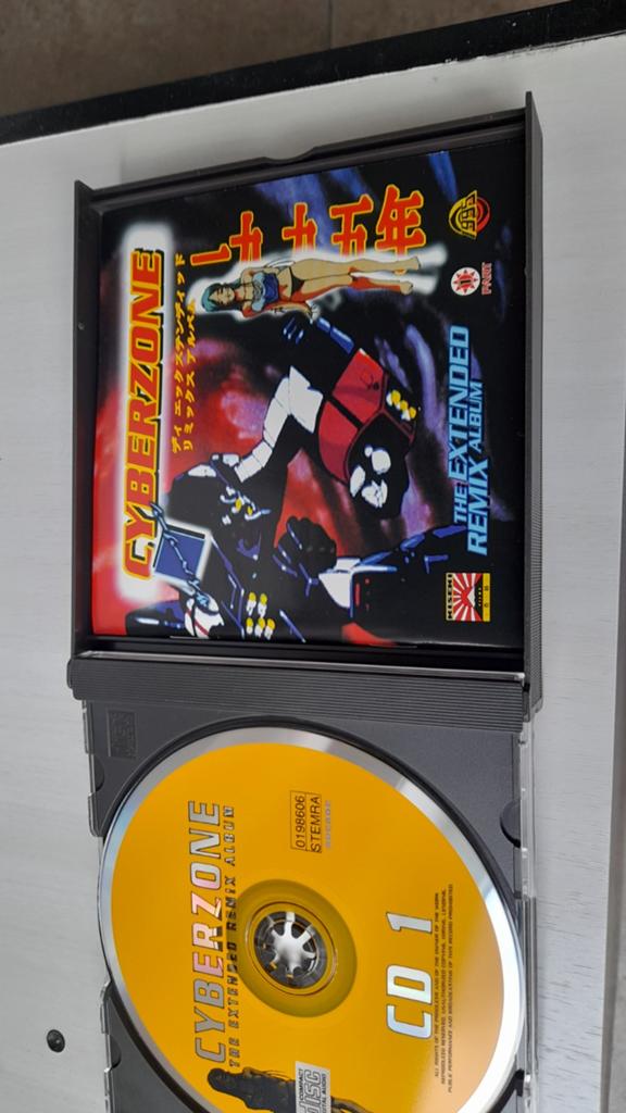CD CYBERZONE, Cd's en Dvd's, Cd's | Dance en House, Ophalen of Verzenden, Gebruikt, Dance Populair, Boxset
