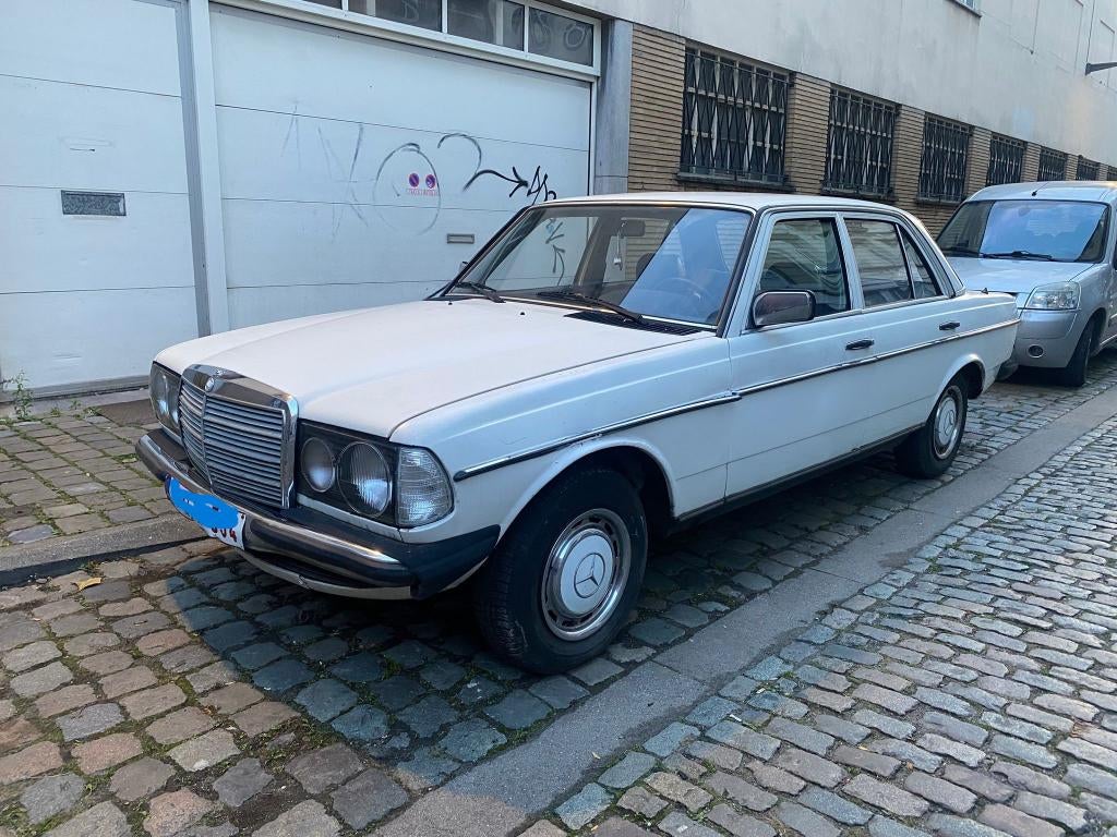 Mercedes C200 Oltimer uit het jaar 1983, Auto's, Testrit aan huis, Wit, Mercedes-Benz, Bedrijf