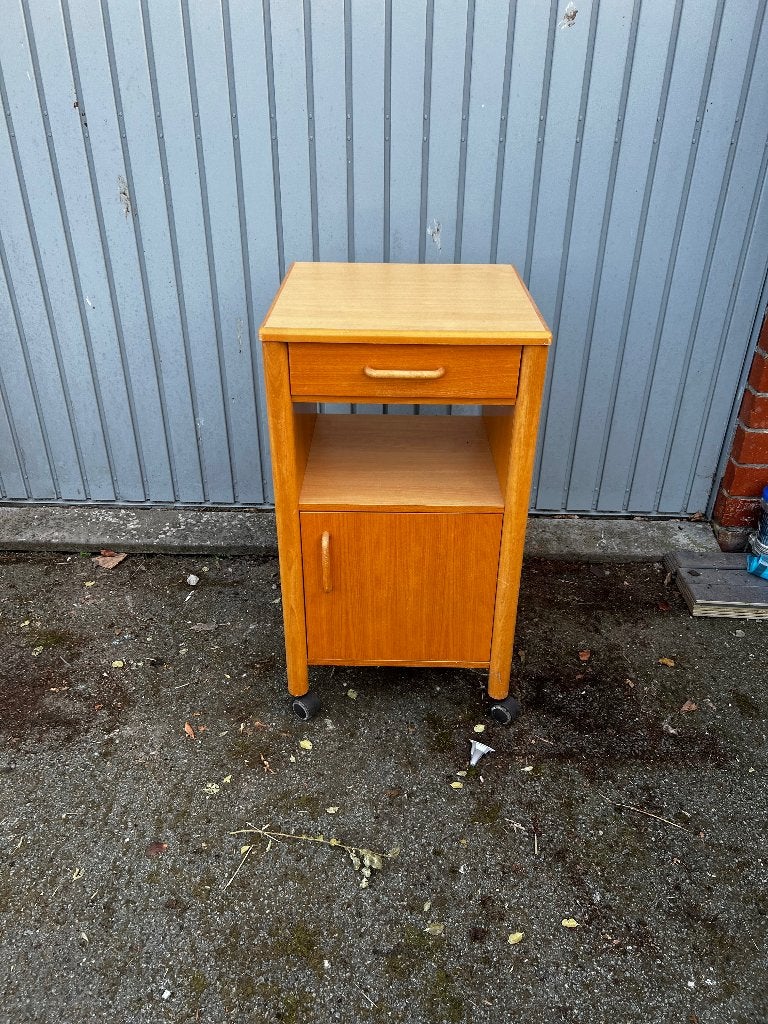 Nachtkastje, 70 cm ou plus, 45 à 65 cm, Comme neuf, Enlèvement