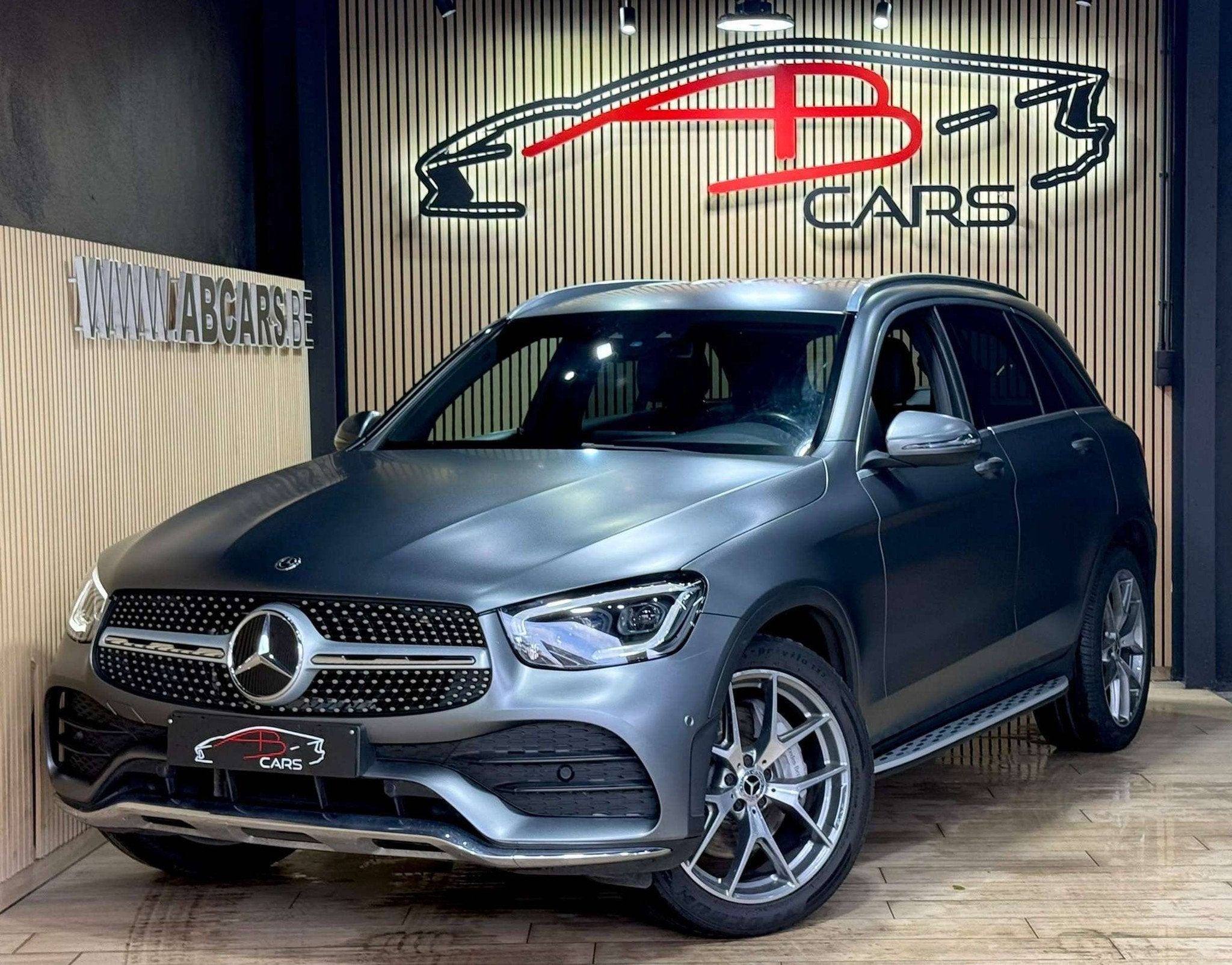 Mercedes-Benz GLC 200 d 4-Matic * PACK AMG - FACE LIFT * GAR, Autos, Cuir, Argent ou Gris, Achat, 140 g/km