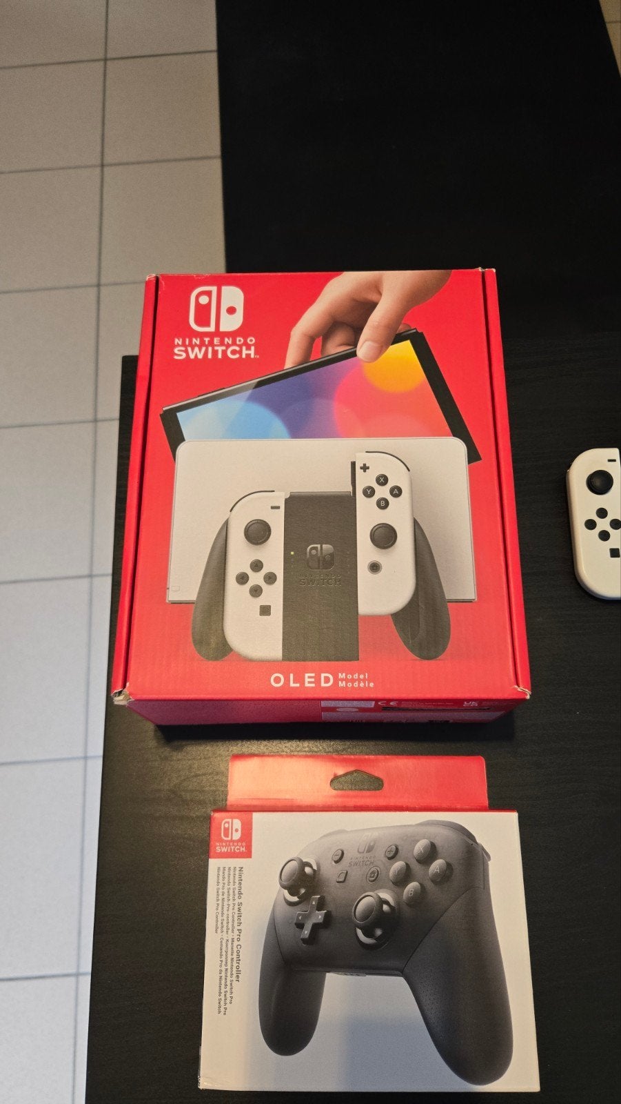nintendo Switch OLED, pro controller, 3 games, opbergdoos, Ophalen of Verzenden, Switch OLED