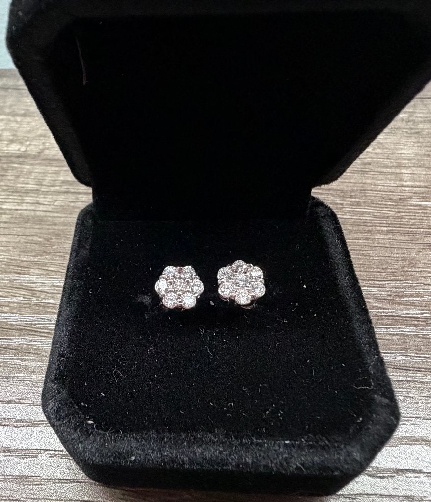 18K witgouden oorbellen met 14 diamanten, Ophalen, Wit, Nieuw, Met edelsteen