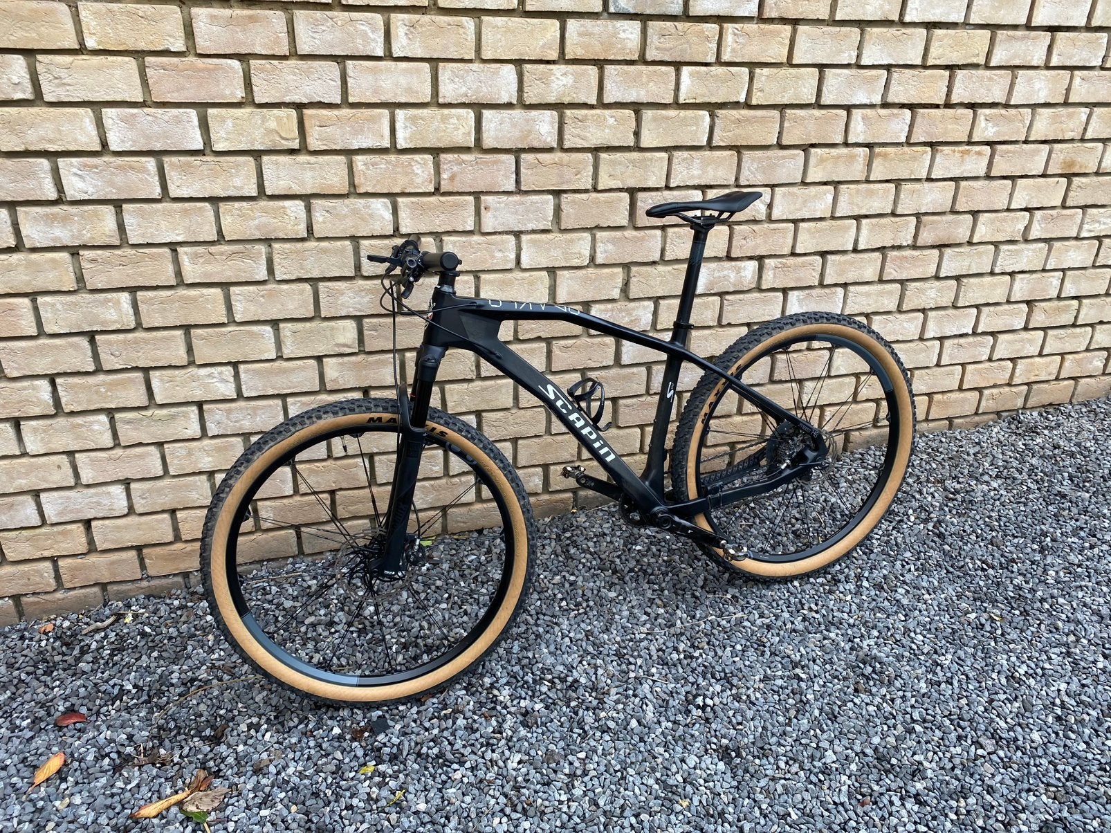 Scapin Oraklo Carbon 29 pouces, Fietsen en Brommers, Ophalen, Zo goed als nieuw
