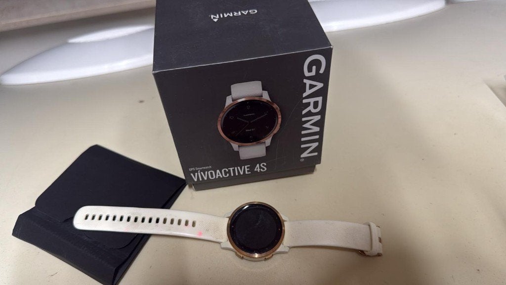 Garmin Vivoactive 4S horloge, Ophalen of Verzenden