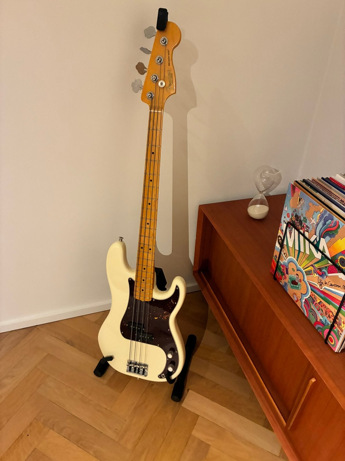 Fender American professional 2, Musique & Instruments, Instruments à corde | Guitares | Basses, Enlèvement, Comme neuf