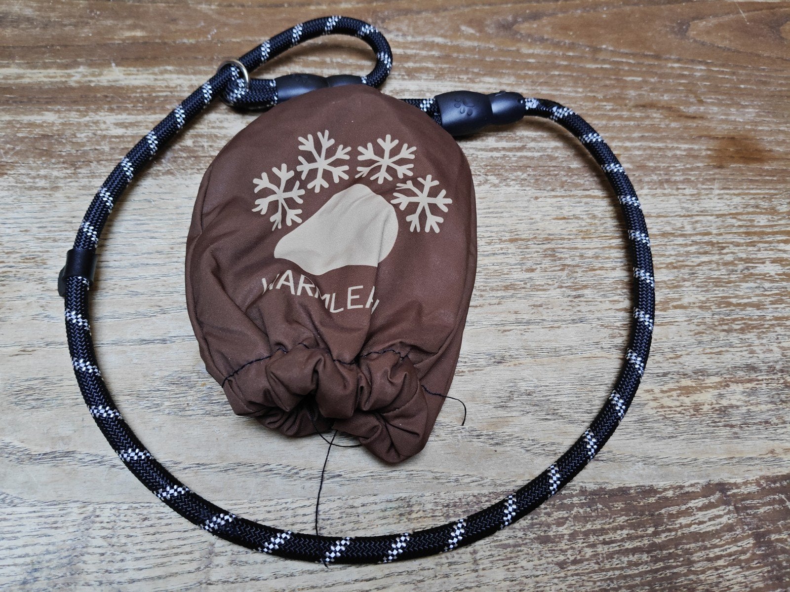 Hondenlijn met thermische want - merk "Warmleash", Animaux & Accessoires, Laisses pour chiens, Enlèvement, Comme neuf, Laisse pour chien