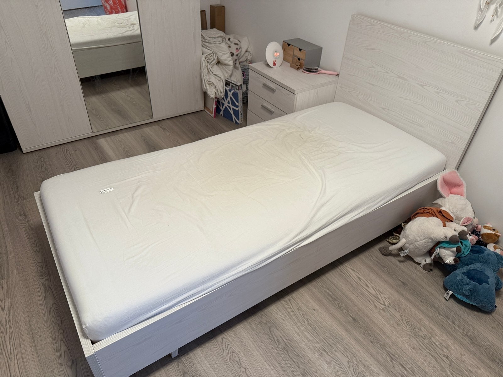 Bed, lattoflex, matras, nachtkastje, Ophalen, Zo goed als nieuw, Matras