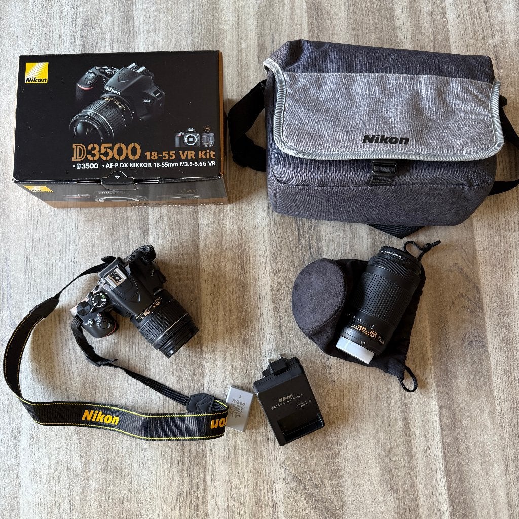 Nikon D3500 + 2 lenzen | 1.464 clicks | Goede staat, Ophalen, Bluetooth, Gebruikt, Spiegelreflex
