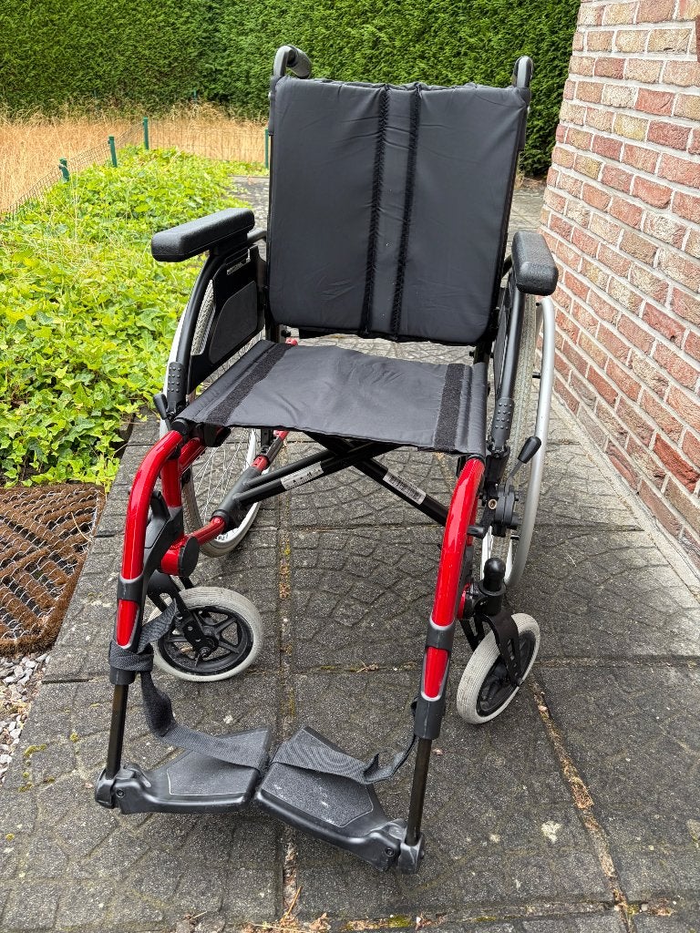 Rolstoel Rubix, Ophalen, Inklapbaar, Zo goed als nieuw, Handbewogen rolstoel