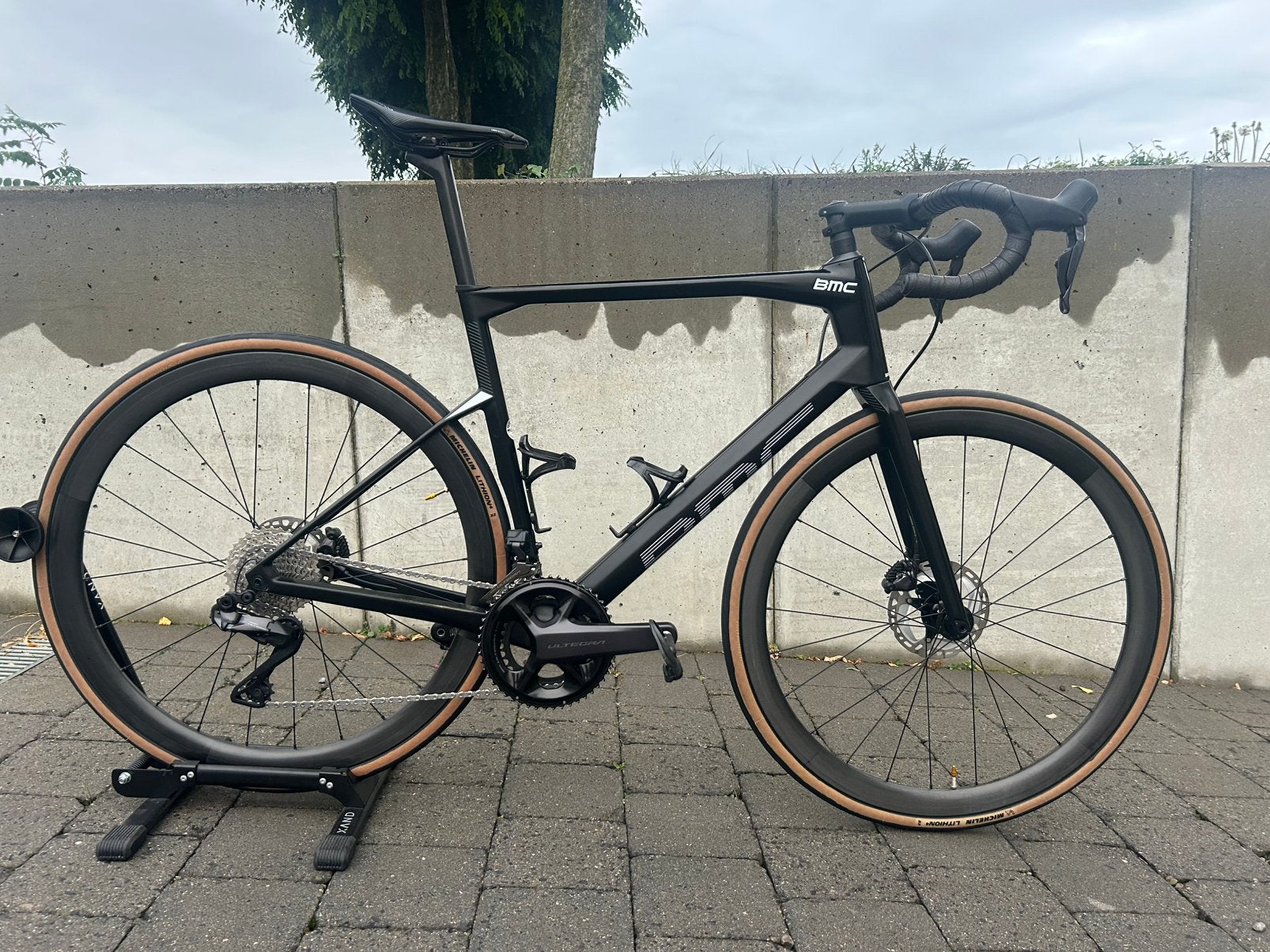 Bmc roadmachine three ultegra di2 powermeter carbon wielset, 28 inch, Carbon, Zo goed als nieuw, Meer dan 20 versnellingen