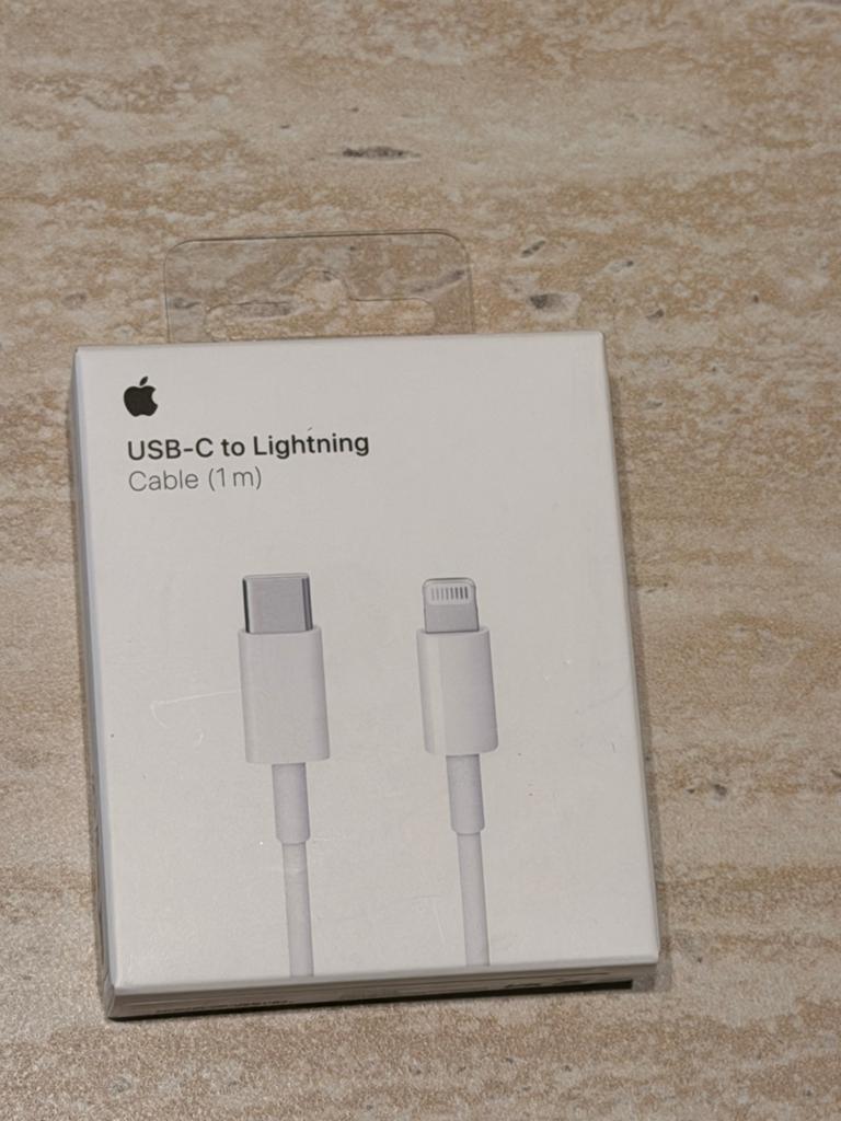 Usb-c naar lightening, Télécoms, Téléphonie mobile | Chargeurs pour téléphone, Enlèvement, Comme neuf