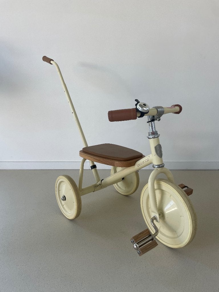 Banwood driewieler, Kinderen en Baby's, Speelgoed | Buiten | Voertuigen en Loopfietsen, Ophalen, Zo goed als nieuw, Trapvoertuig
