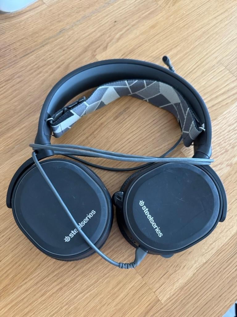 SteelSeries Arctis headset, Ophalen, Gebruikt, Mute-functie, Bedraad