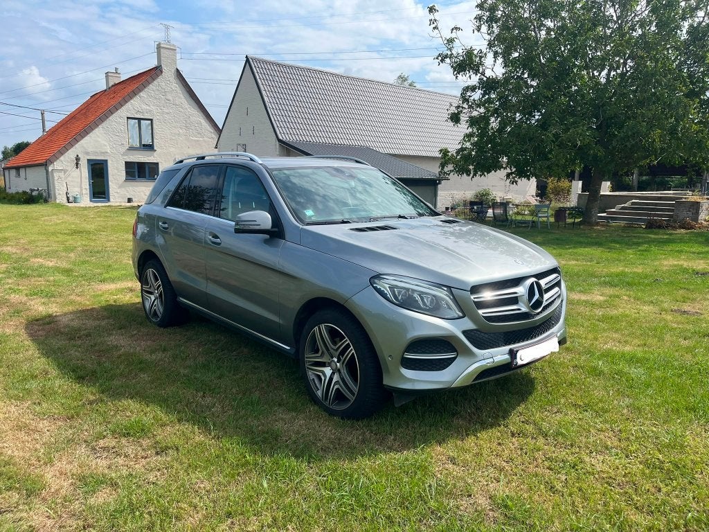 Mercedes GLE 350d 4Matic AMG, Autos, Mercedes-Benz, Cuir, Argent ou Gris, Achat, 2 places