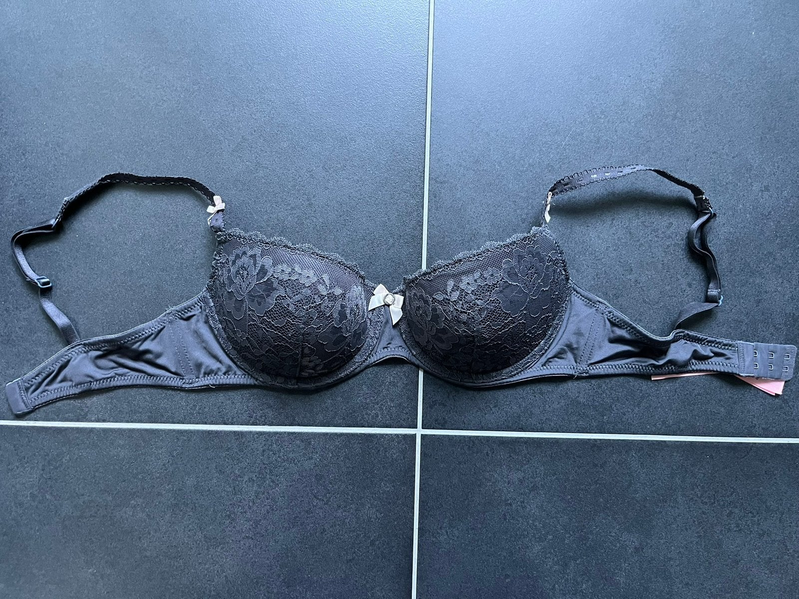 BH 75C Hunkemöller, Ophalen of Verzenden, Grijs, BH