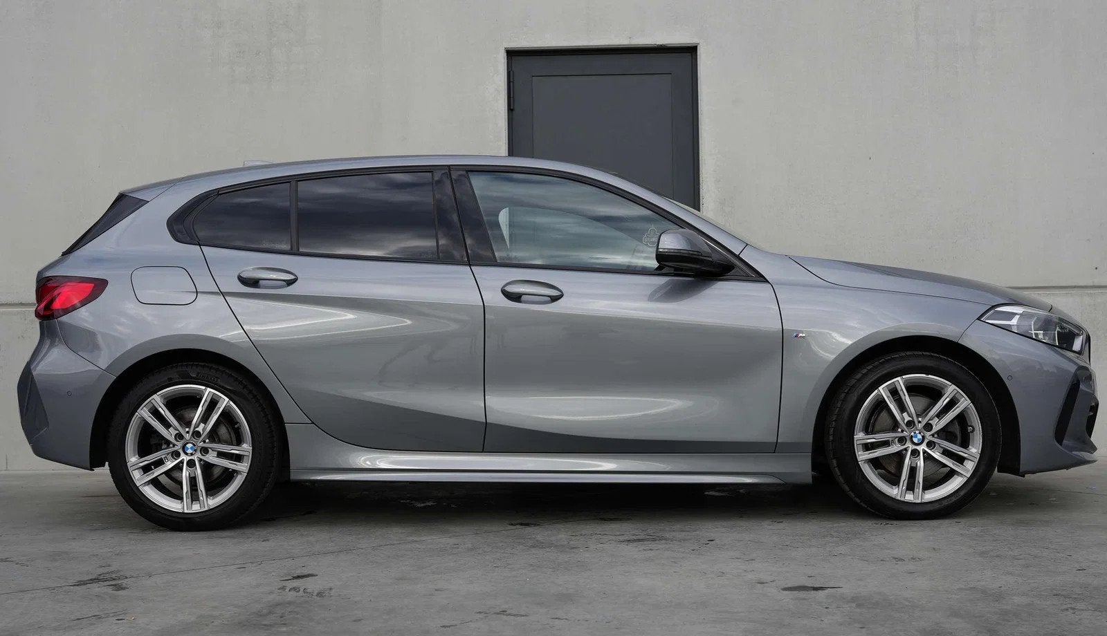 BMW 1 Serie 118 M Sport | CarPlay | GPS Pro | LED | Sportzet, 100 kW, https://public.car-pass.be/vhr/fdc637ac-7253-4880-99ca-baa5817199a7