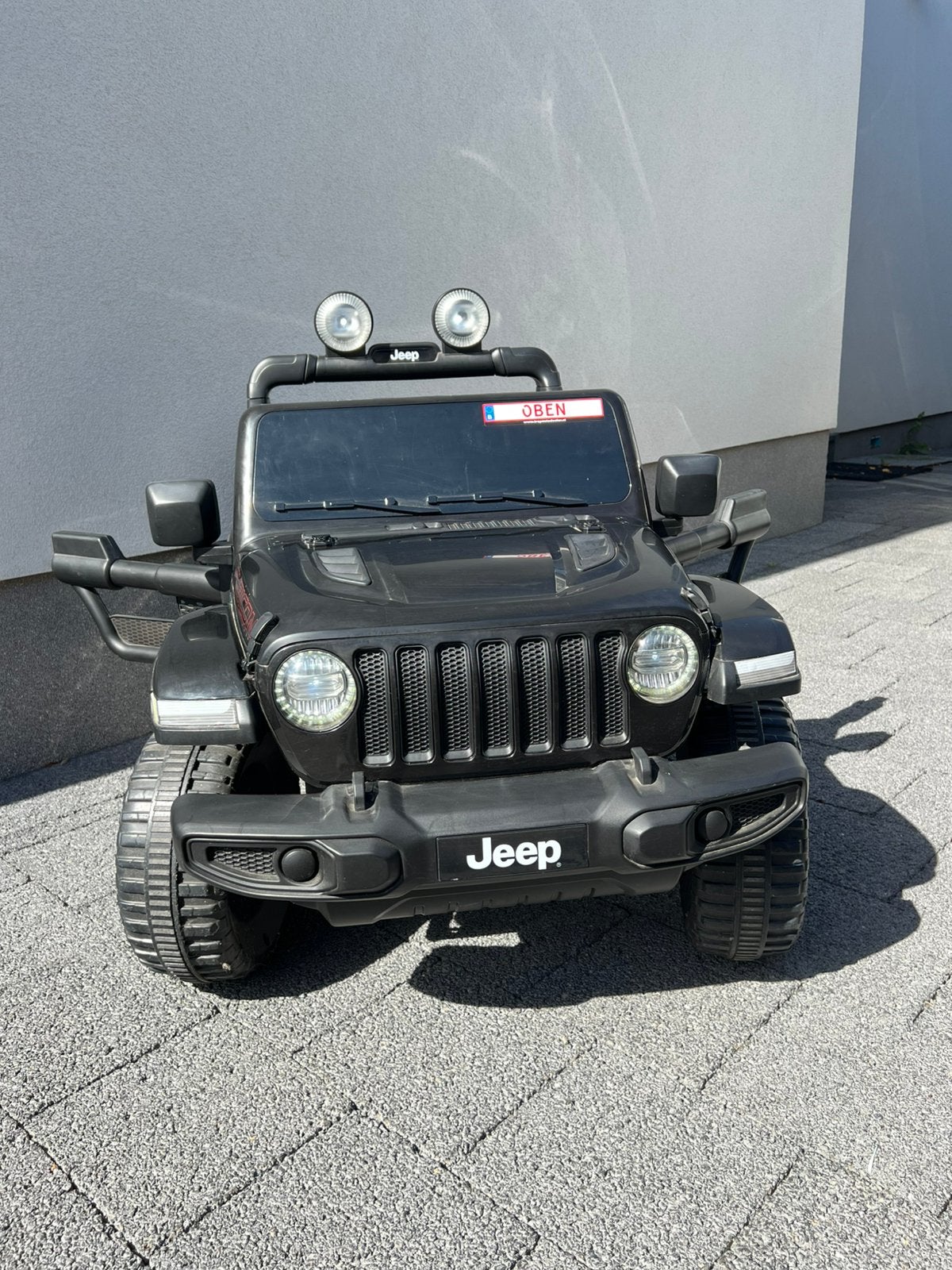 Jeep Wrangler kinderauto – 2-zits – afstandsbed – NIEUWSTAAT, Zo goed als nieuw