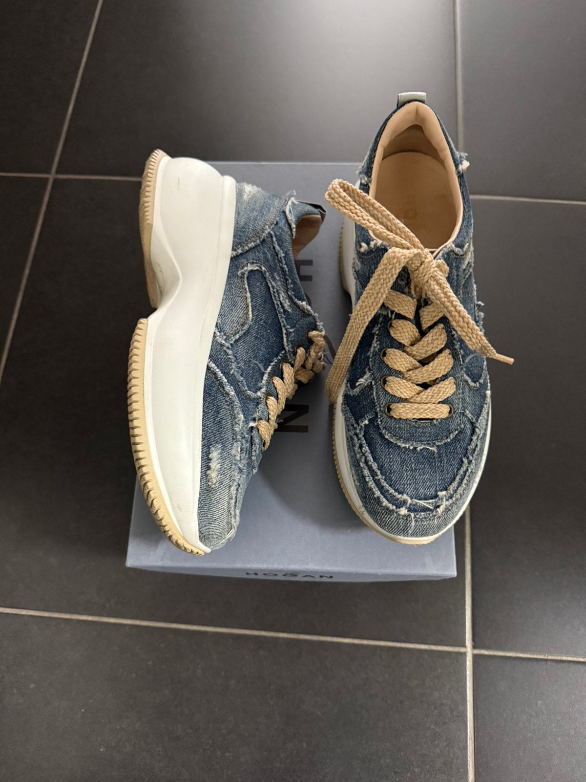 Hogan hippe sneaker jeans maat 37,5, Verzenden, Zo goed als nieuw