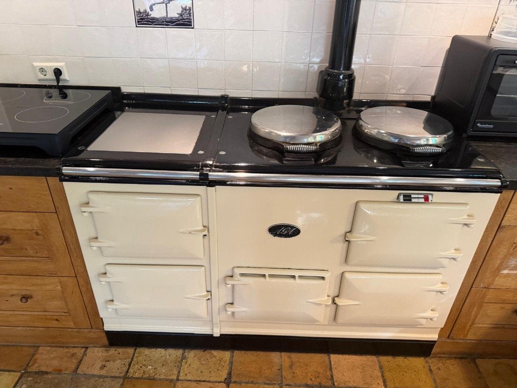 Cuisinière AGA, 5 fours (gaz) | Couleur crème |, Gaz, Utilisé, À Poser, 5 zones de cuisson ou plus