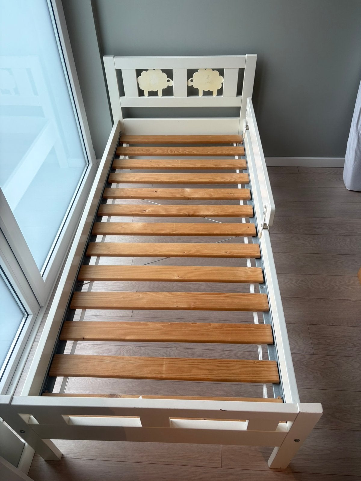 Lit enfant blanc ikea gratuit, Enlèvement, Utilisé, 140 à 160 cm