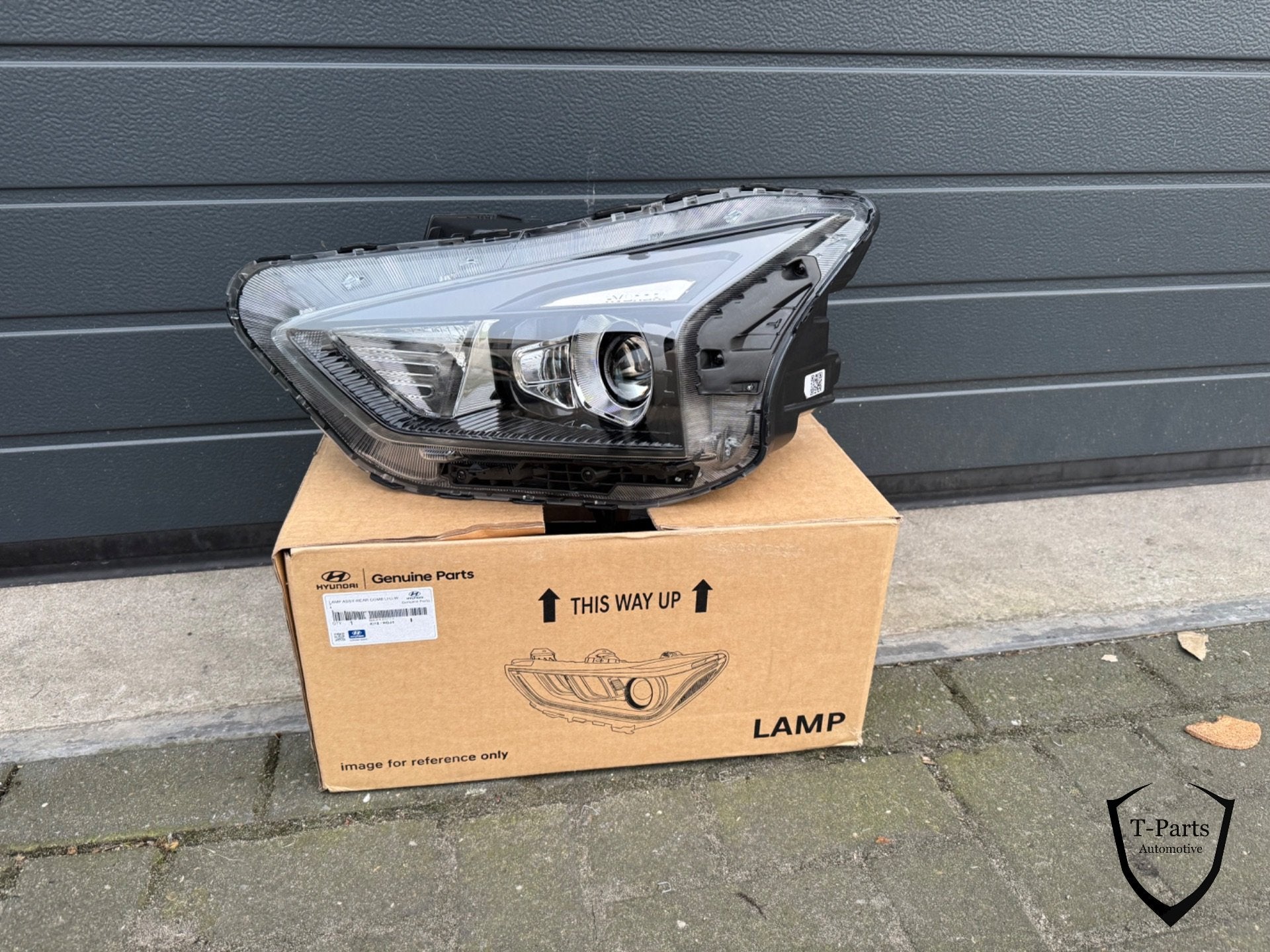 hyundai bayon koplamp links 92101Q0500 lamp, Heolleung-ro 12
06797  Seoul, Nieuw, Info@hyundai.com, Hyundai
