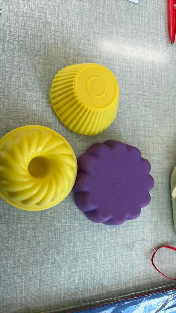 Formes à pâtisserie, Enlèvement ou Envoi, Neuf, Jaune, Autres types