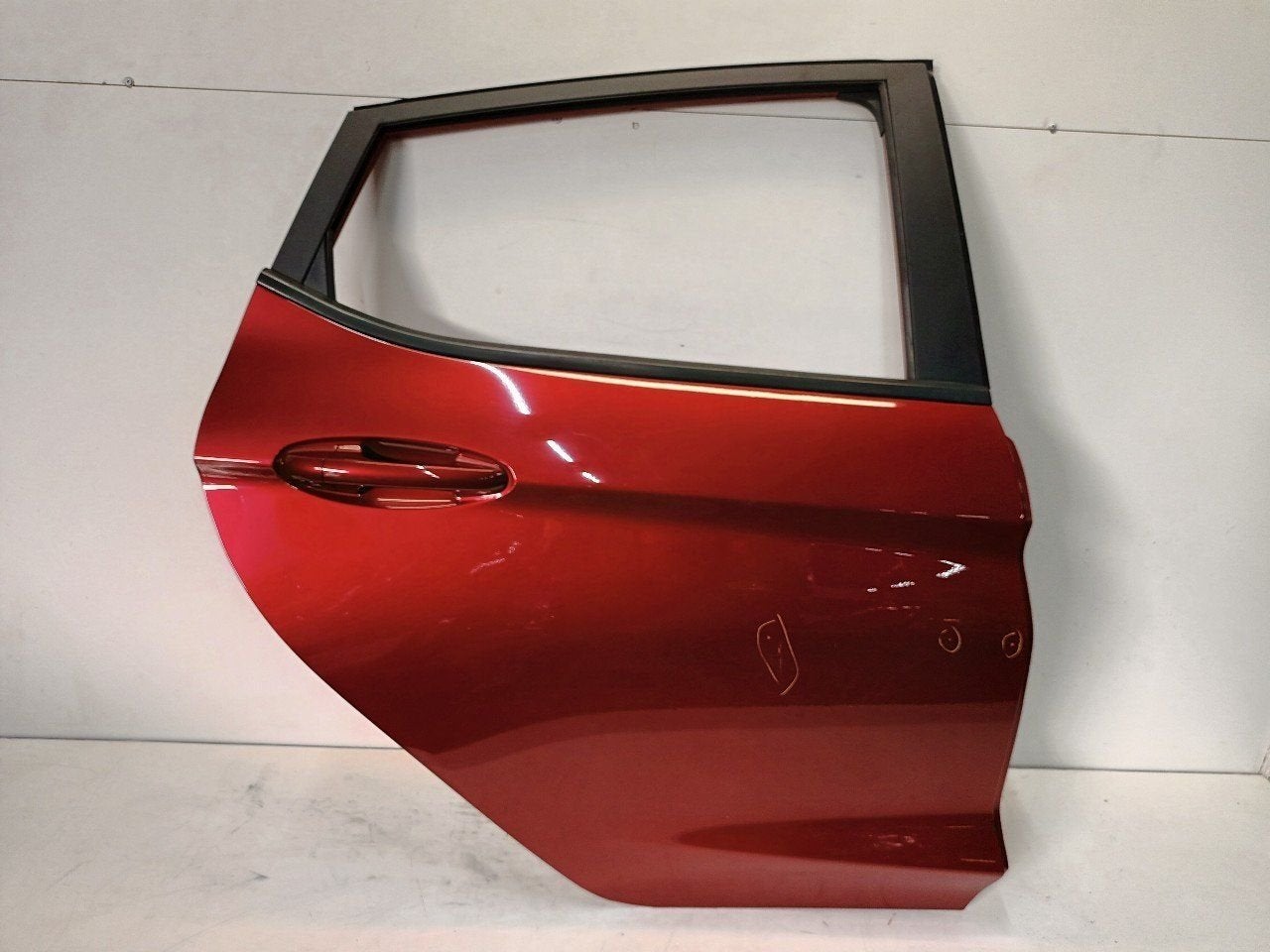 Portier rechts achter Ford Fiesta, Onderdelen@venauto.nl, Van der Ven Autorecycling B.V., Ettenseweg 76, 4706 PB Roosendaal, The Netherlands