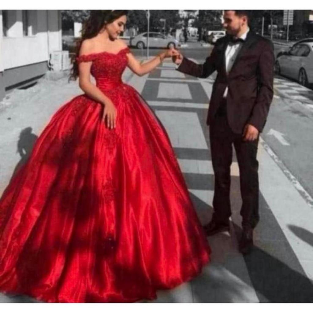 Robe de mariée à épaules dénudées - Robe de bal en satin, Enlèvement ou Envoi, Neuf, Rouge, Robe de mariée