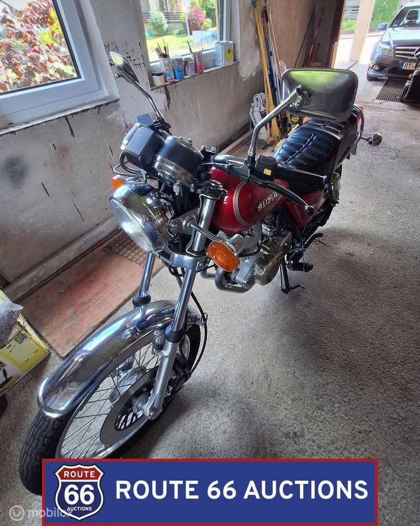 Suzuki GN 250 | 1996 | Route 66 Auctions, Zwart, Bedrijf, Handgeschakeld, Overige carrosserie