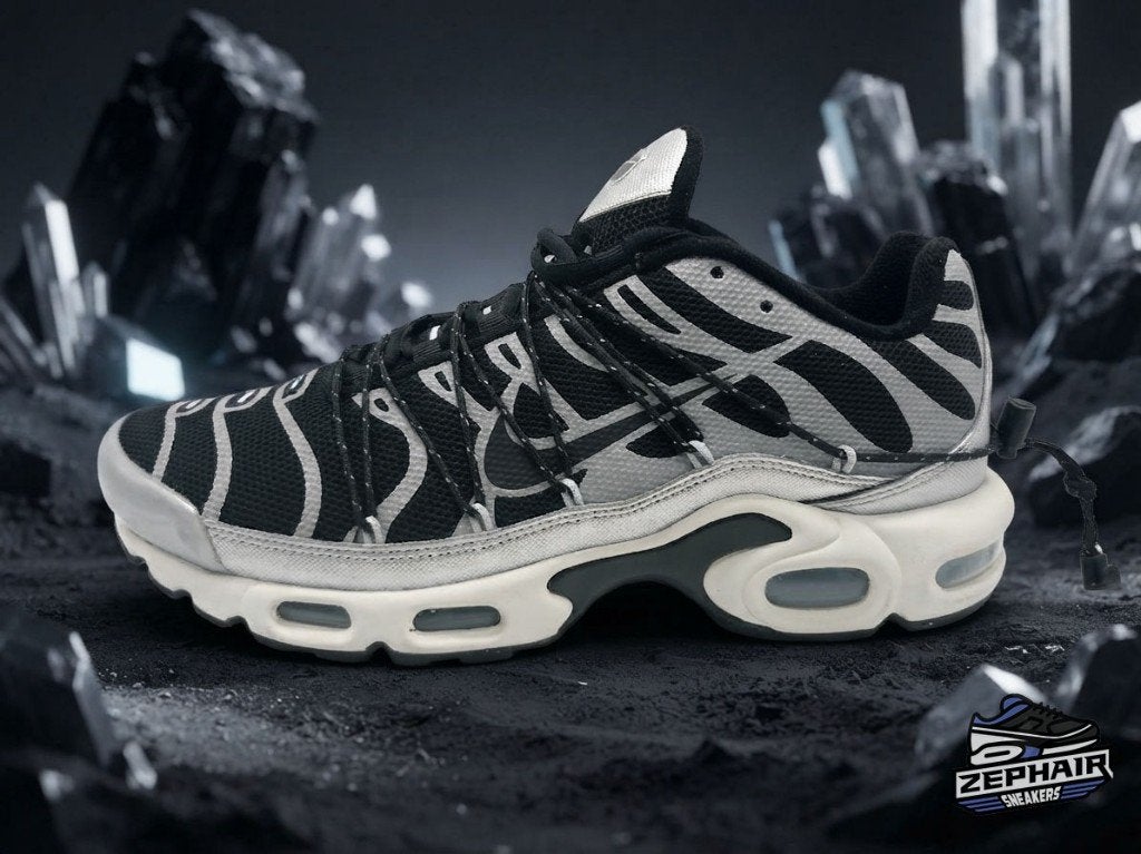 Nike Air Max Plus TN 'Silver Toggle' EU41 2022, Verzenden, Zwart, Nike, Sneakers