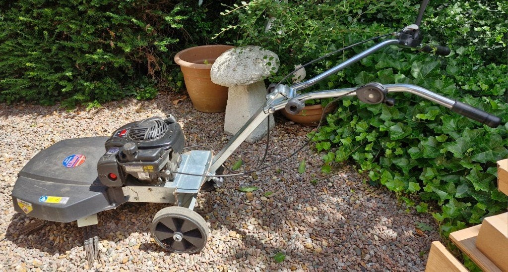 Kwern Greenbuster Pro 66 Onkruidborstelmachine, Ophalen, Gebruikt, Kwern