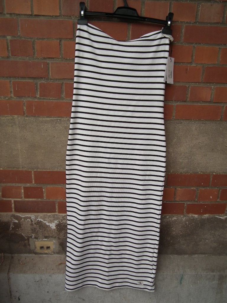 Robe pour femme. Taille XL (Calvin Klein) Nouveau, Neuf, Taille 46/48 (XL) ou plus grande, Autres couleurs, Calvin Klein Jeans