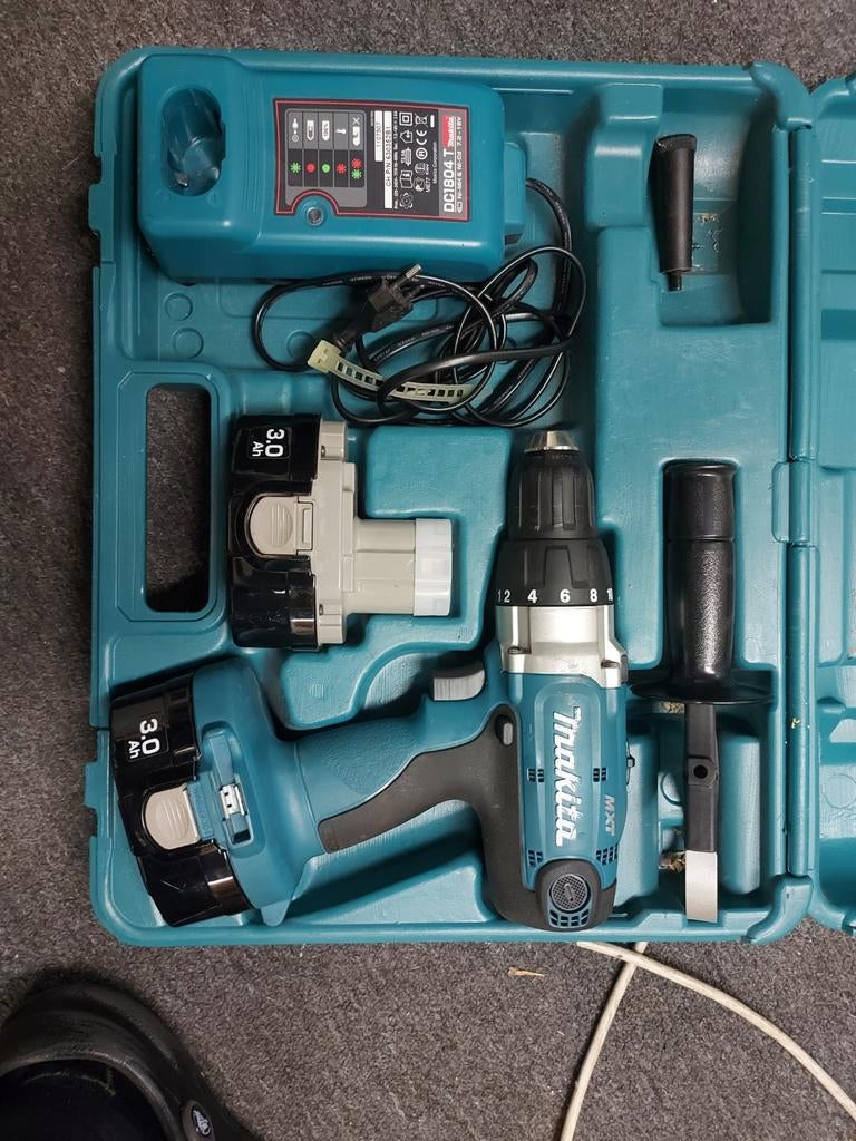 Makita batterij machine, Ophalen of Verzenden, Gebruikt, Boor- en Schroefmachine, Variabele snelheid