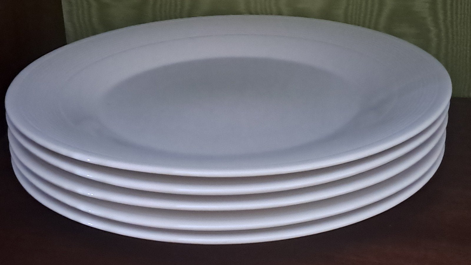 5 grandes assiettes, marque Madison, Maison & Meubles, Enlèvement, Assiettes(s)