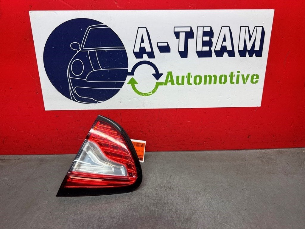 FEU ARRIÈRE DROIT Renault Captur I (2R) (01-2013/-), Utilisé, Renault