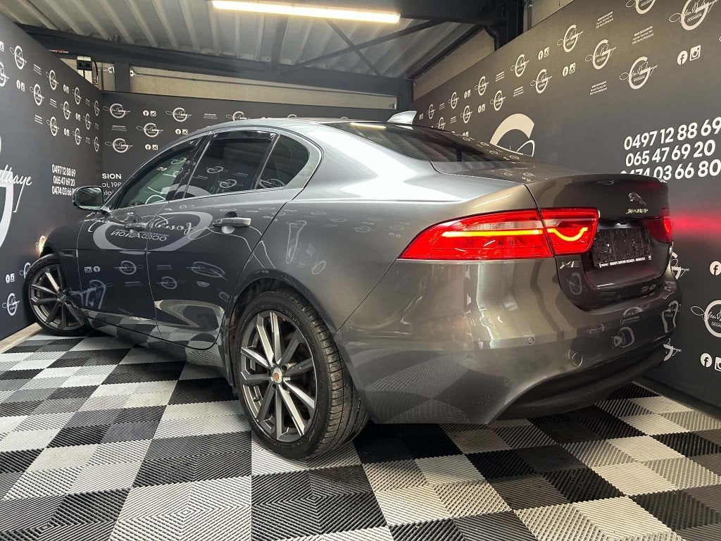 jaguar, Autos, Cuir, Argent ou Gris, Achat, 1800 kg
