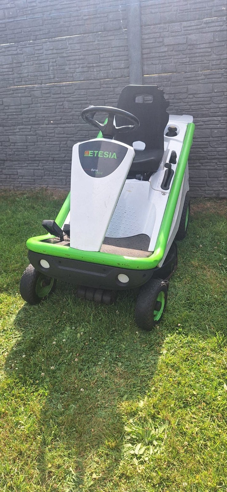 Tracteur tondeuse Etesia BY-CILINDRE, Bac de ramassage