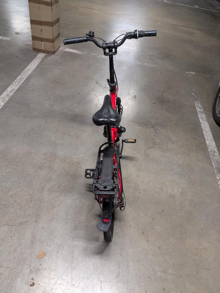 Vouwfiets - Foldbable bike and Abuss chain, Fietsen en Brommers, Fietsen | Vouwfietsen, Heren, 16 tot 18 inch, Versnellingen, Zo goed als nieuw