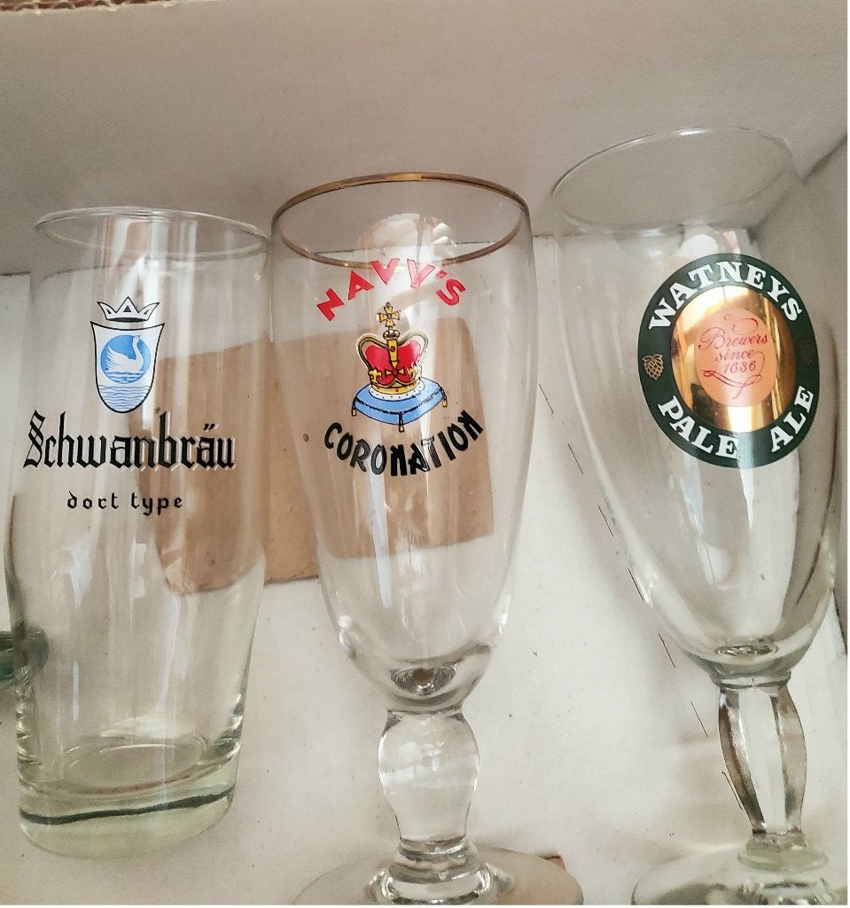 Bierglas van watneys pale ale en navy's Coronation, Verzamelen, Ophalen, Nieuw, Glas of Glazen