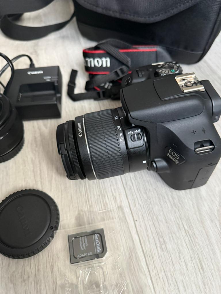 Canon EOS 2000D DSLR-camera, Audio, Tv en Foto, Fotocamera's Digitaal, Ophalen, Zo goed als nieuw, Canon