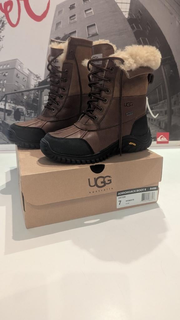 UGG adirondack II (goretex en vibram zool) M38 nieuwstaat, Ophalen of Verzenden