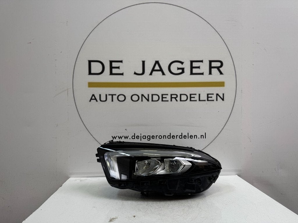 LAMPE FRONTALE HAUTE PERFORMANCE CLASSE A W177 GAUCHE A17790, Mercedes-Benz AG, Mercedes-Benz, Utilisé, Mercedesstrasse 120
70372  Stuttgart, DE