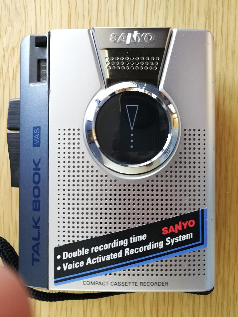 Sanyo walkman/talkbook M-11270C, Enlèvement ou Envoi, Walkman ou Baladeur
