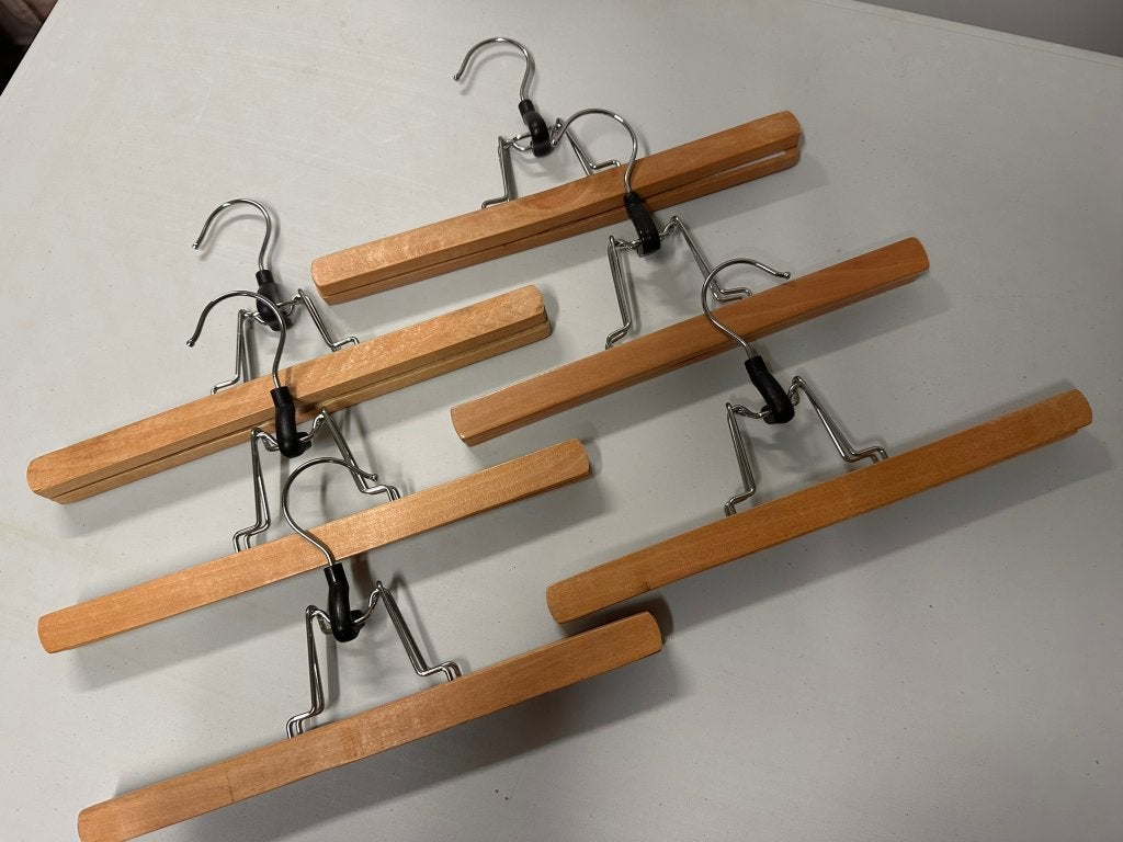 kleerhangers, Ophalen, Zo goed als nieuw, Hout, Kinderen en Volwassenen